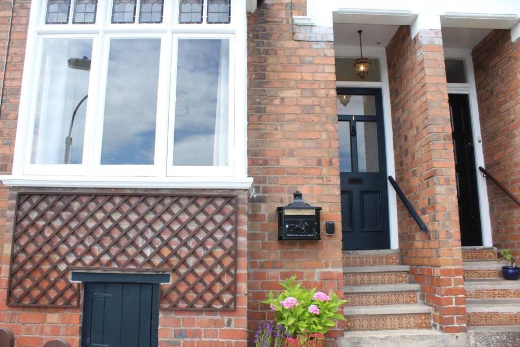 Luxury Townhouse In Town Centre, Views, River Walk, Free Parking Shrewsbury Exteriér fotografie