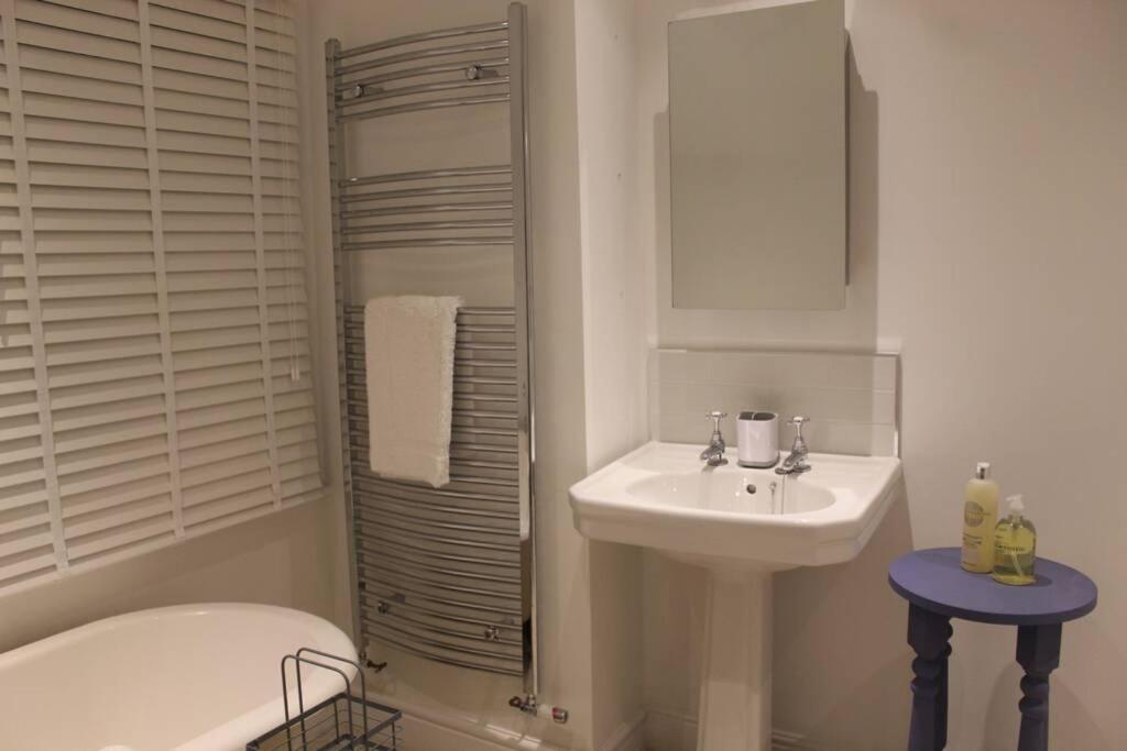 Luxury Townhouse In Town Centre, Views, River Walk, Free Parking Shrewsbury Exteriér fotografie