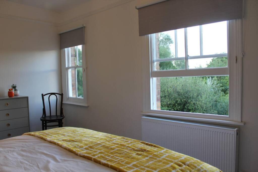 Luxury Townhouse In Town Centre, Views, River Walk, Free Parking Shrewsbury Exteriér fotografie